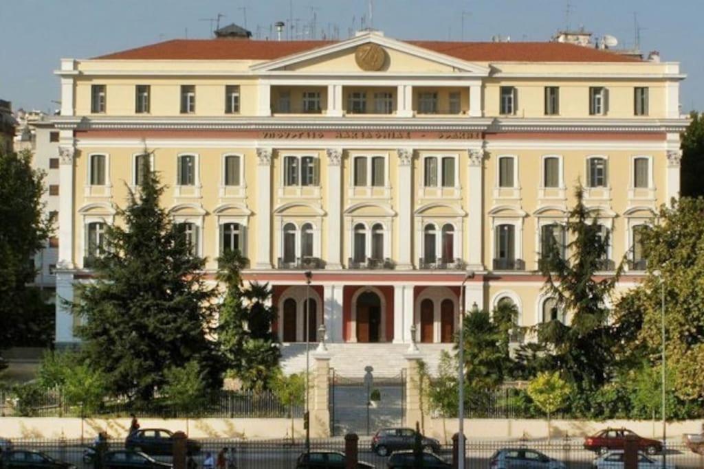 Traveler Home 85M2 Private Parking Next To Center Salonic Exterior foto