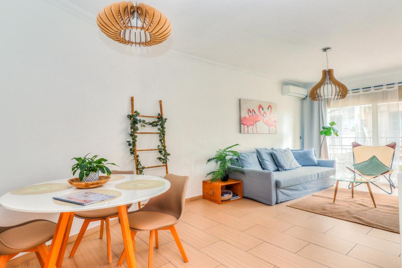 Traveler Home 85M2 Private Parking Next To Center Salonic Exterior foto